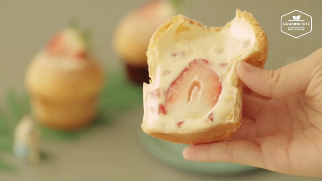 Strawberry Cream PuffCookie Choux Muffin Recipe