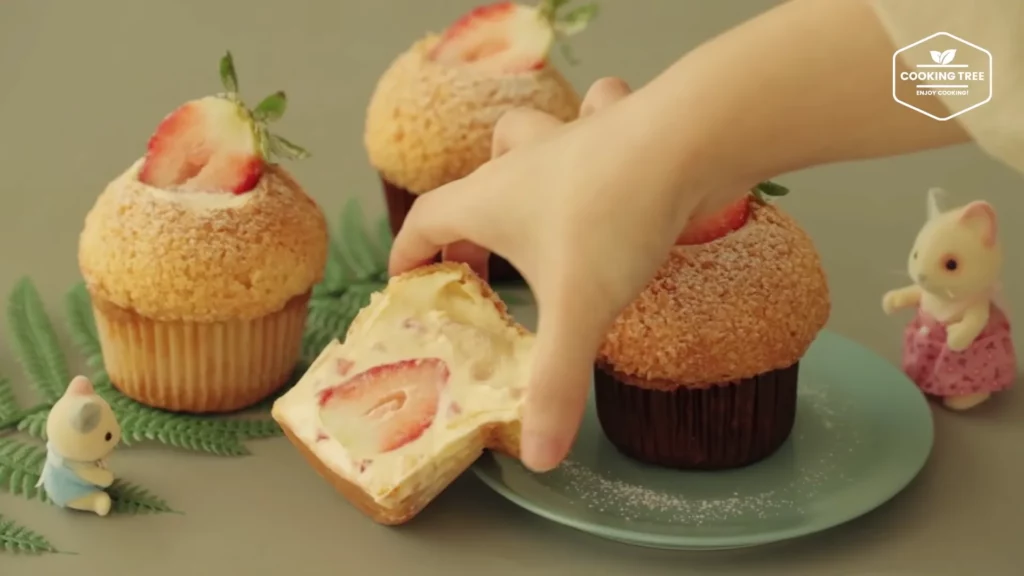 Strawberry Cream PuffCookie Choux Muffin Recipe