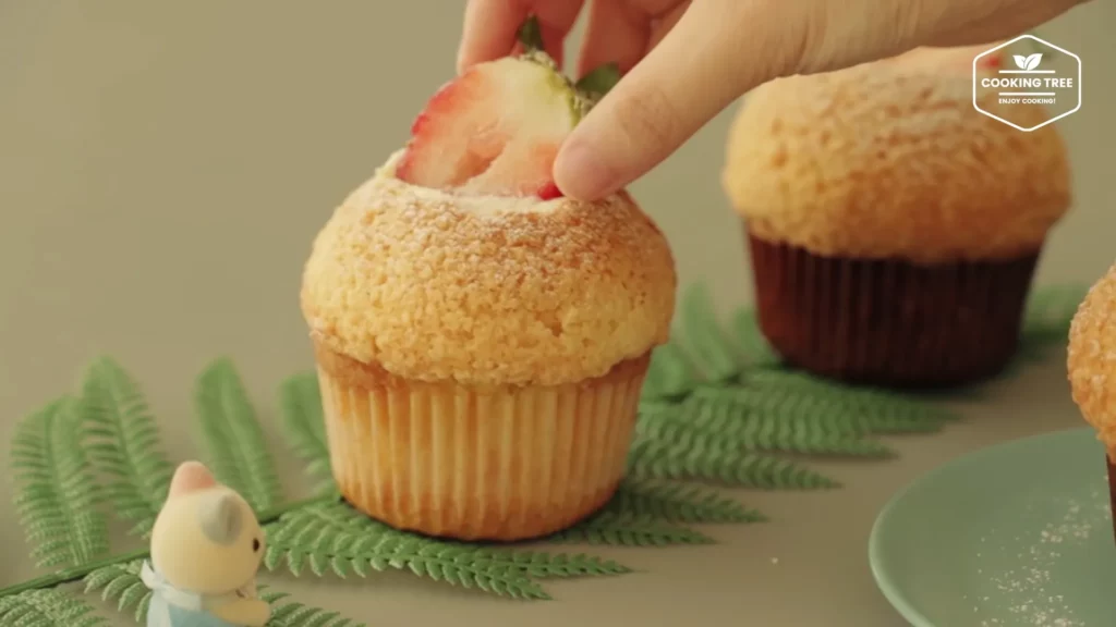 Strawberry Cream PuffCookie Choux Muffin Recipe