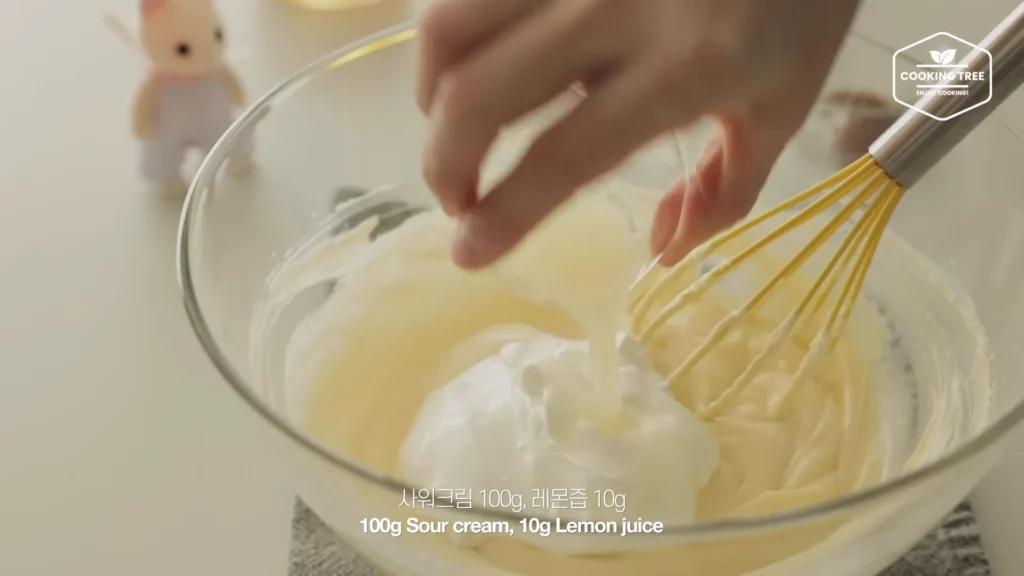 Sour Cream Cheesecake Recipe