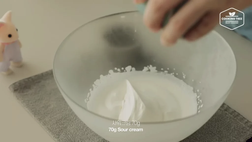 Sour Cream Cheesecake Recipe