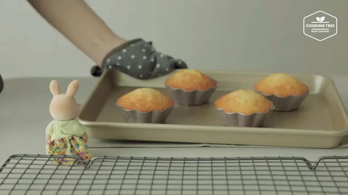 Peach Madeleine Recipe