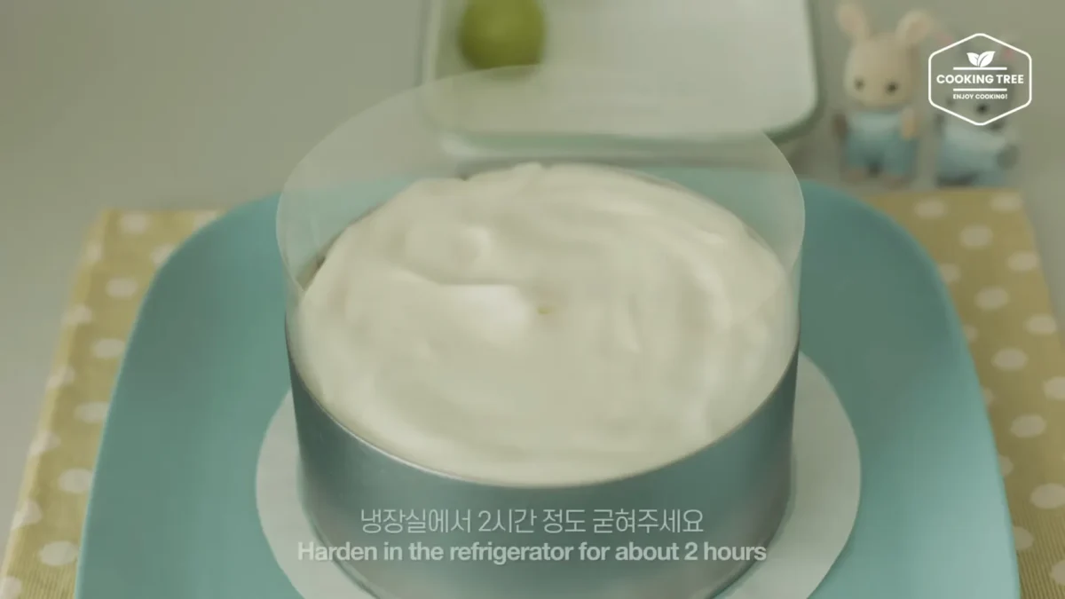 No Bake Shine Muscat Chocolate Cheesecake Recipe