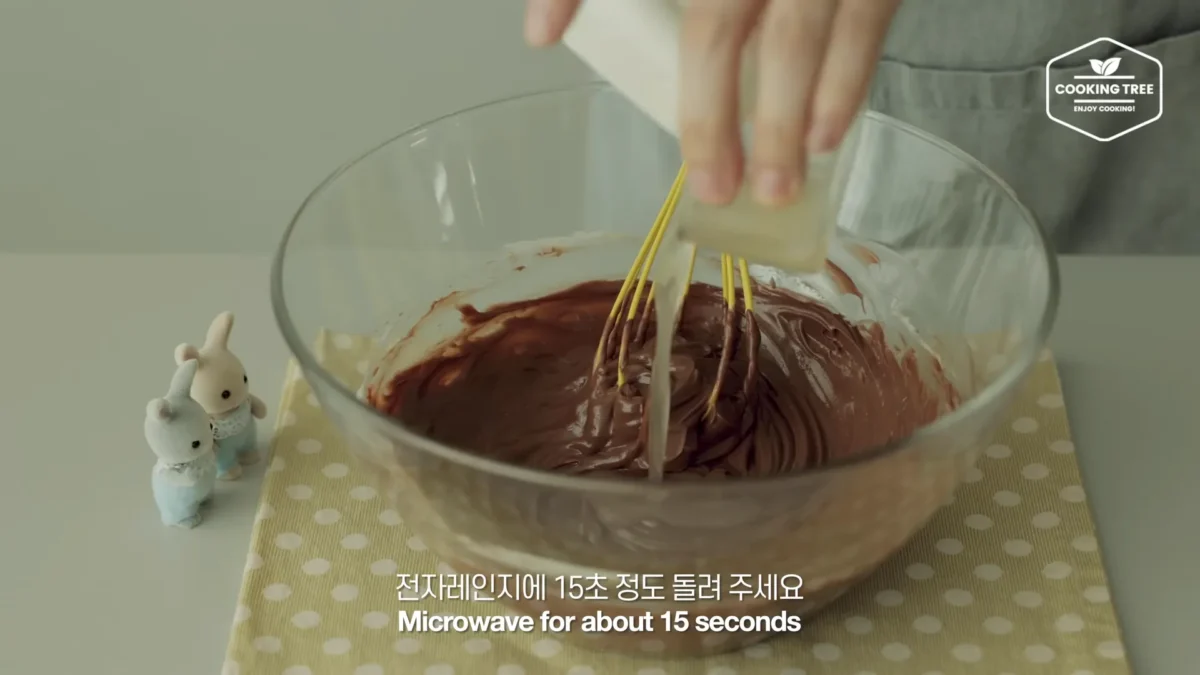 No Bake Shine Muscat Chocolate Cheesecake Recipe