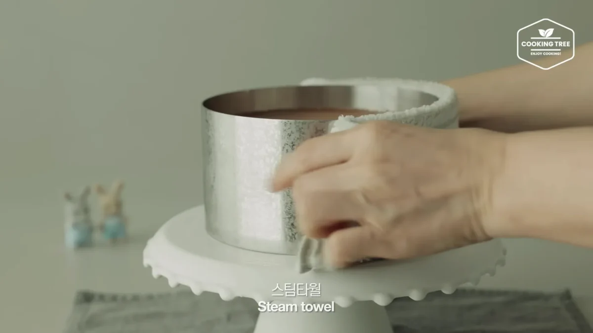 No Bake Shine Muscat Chocolate Cheesecake Recipe