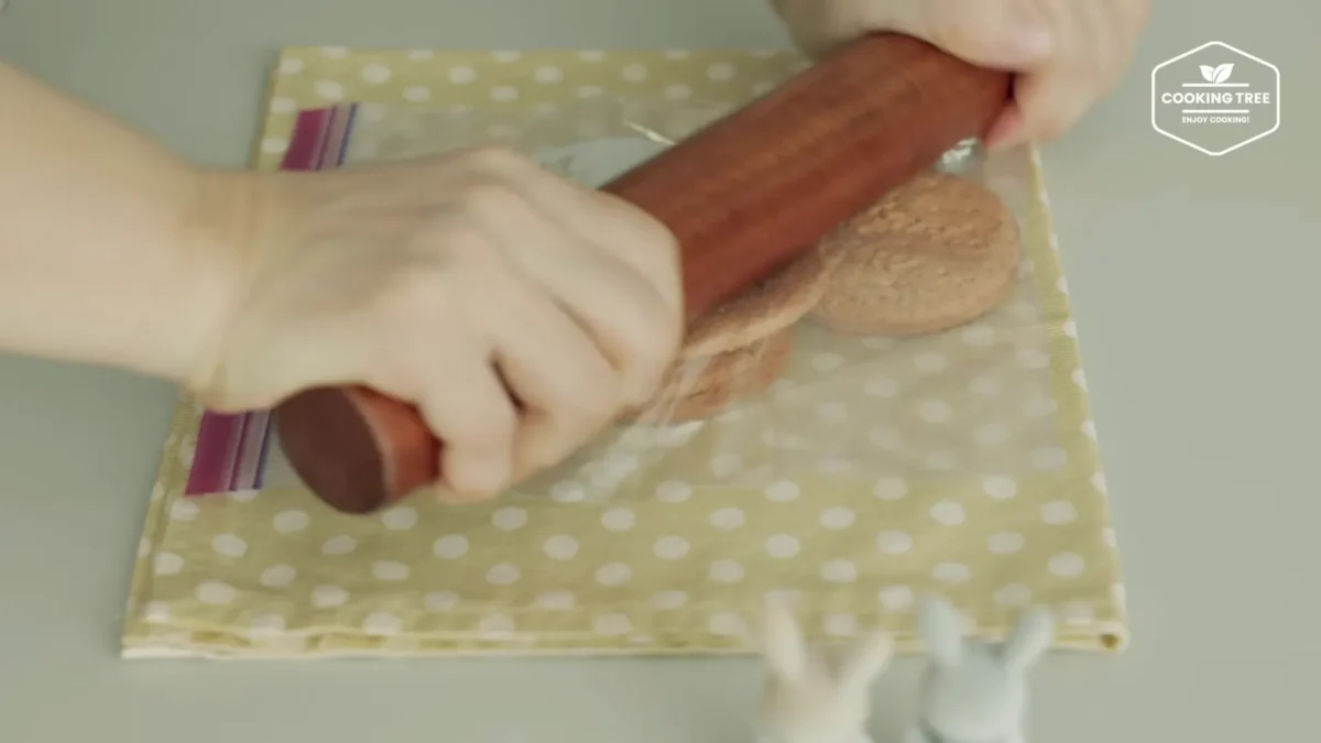 No Bake Shine Muscat Chocolate Cheesecake Recipe