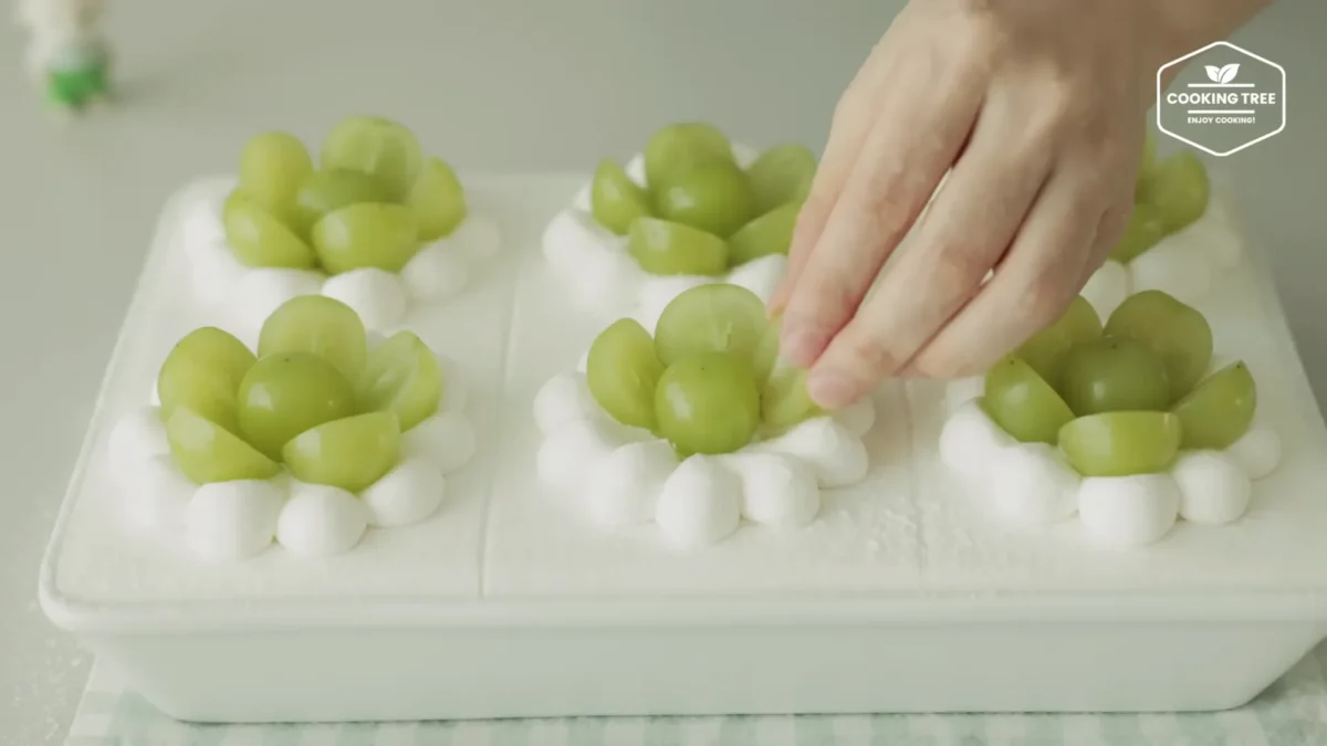 Shine Muscat Green Grape Cake Recipe