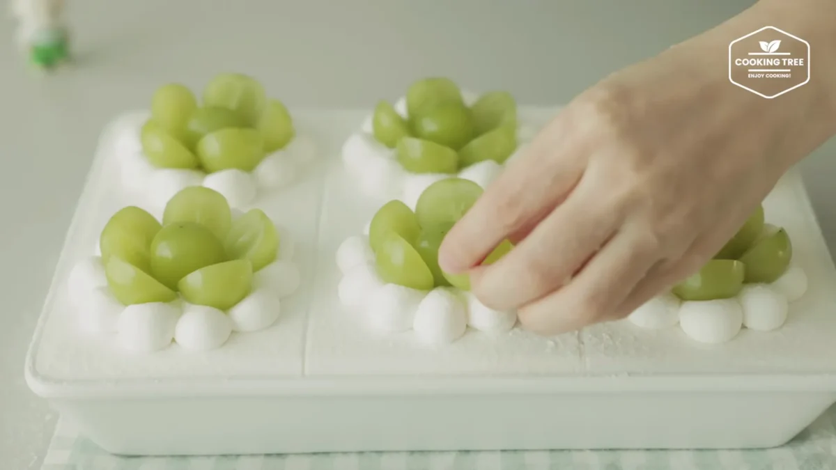 Shine Muscat Green Grape Cake Recipe