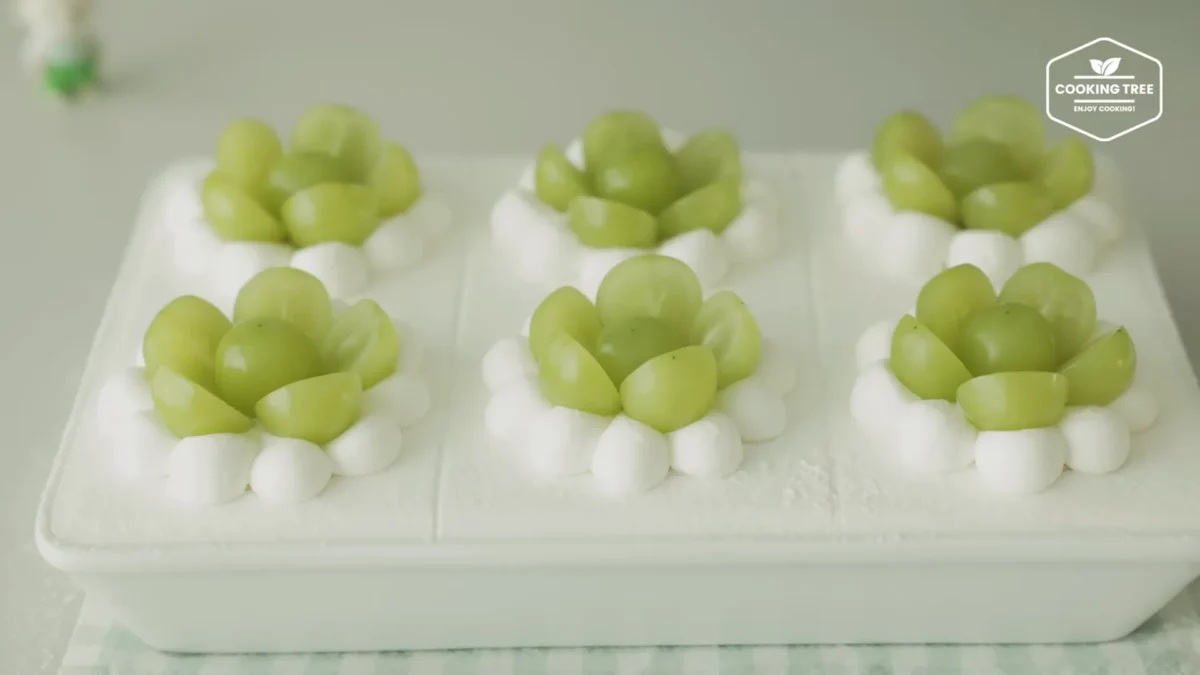 Shine Muscat Green Grape Cake Recipe