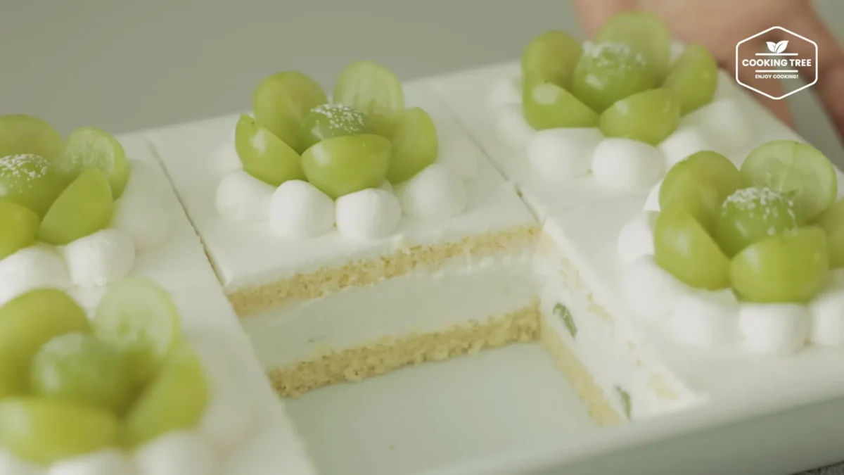 Shine Muscat Green Grape Cake Recipe