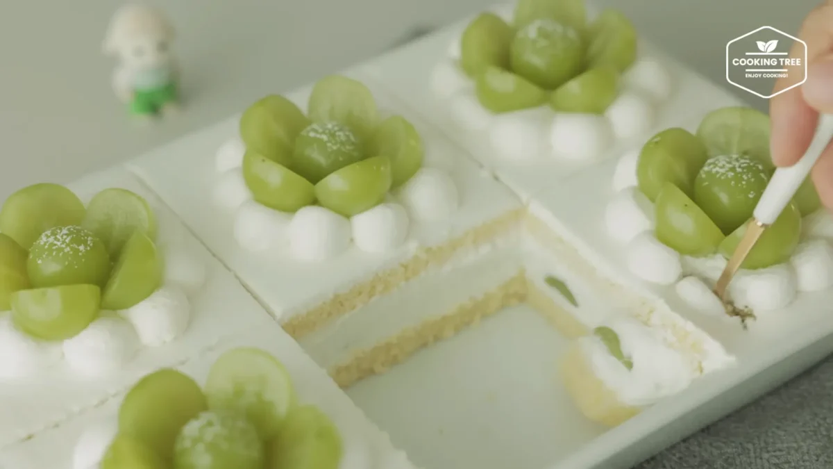 Shine Muscat Green Grape Cake Recipe