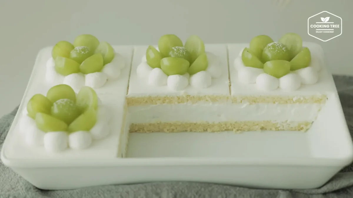 Shine Muscat Green Grape Cake Recipe