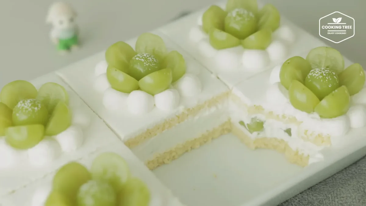 Shine Muscat Green Grape Cake Recipe