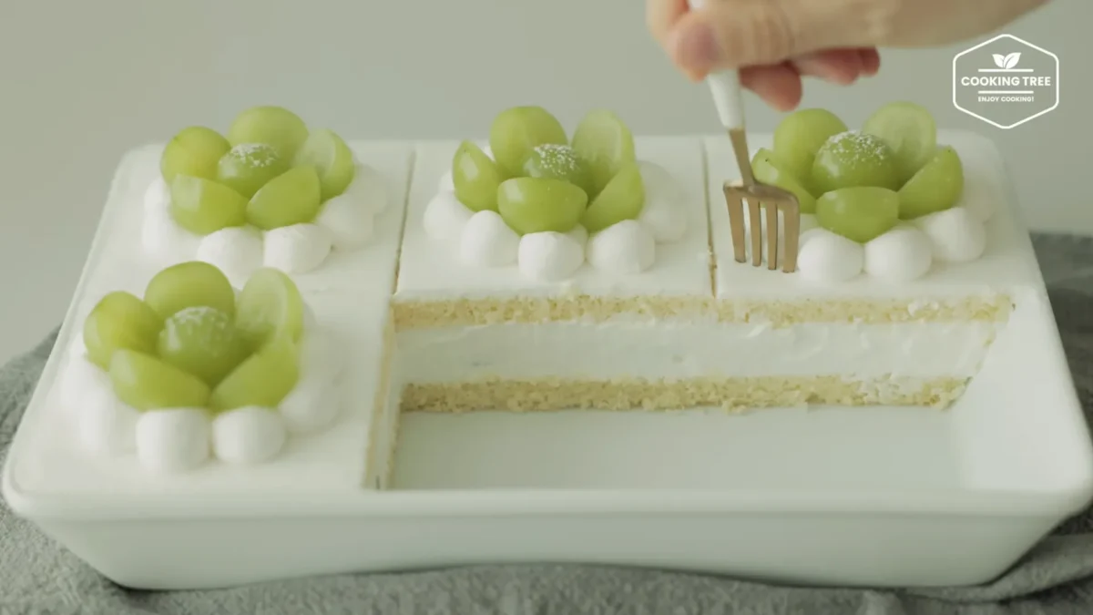 Shine Muscat Green Grape Cake Recipe