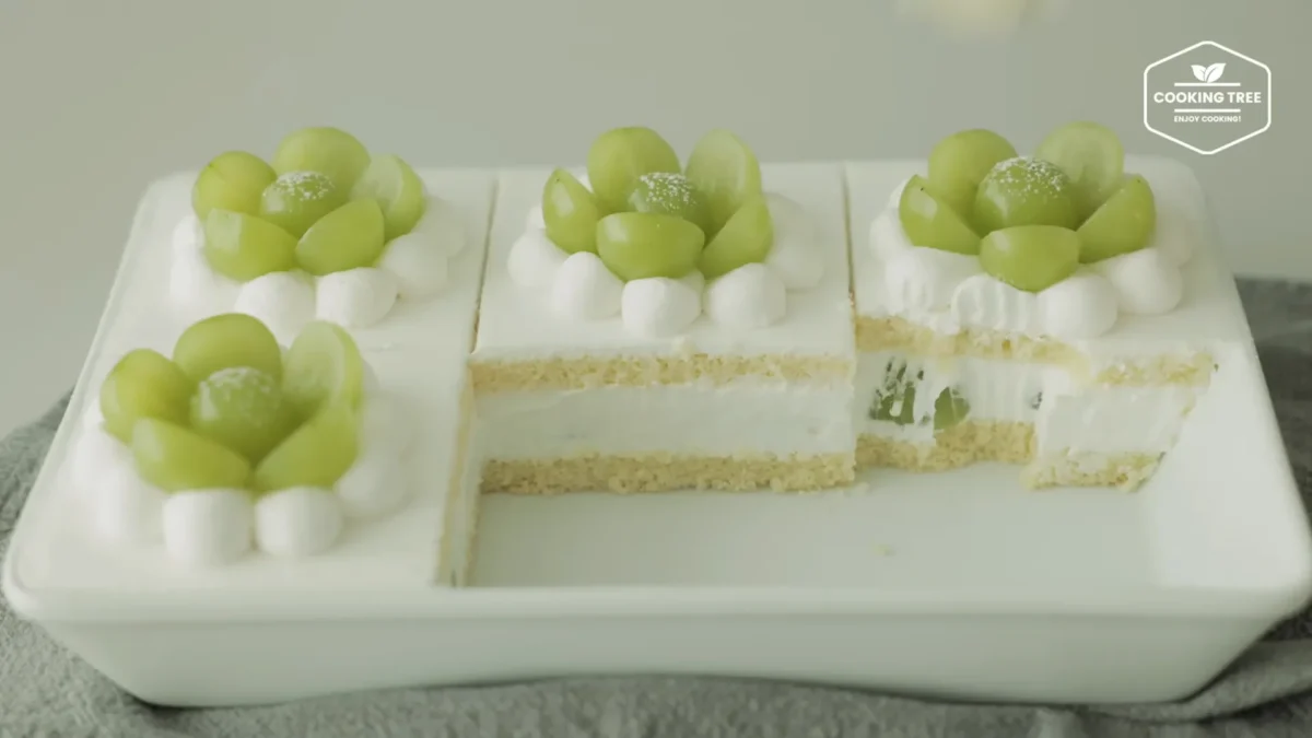 Shine Muscat Green Grape Cake Recipe