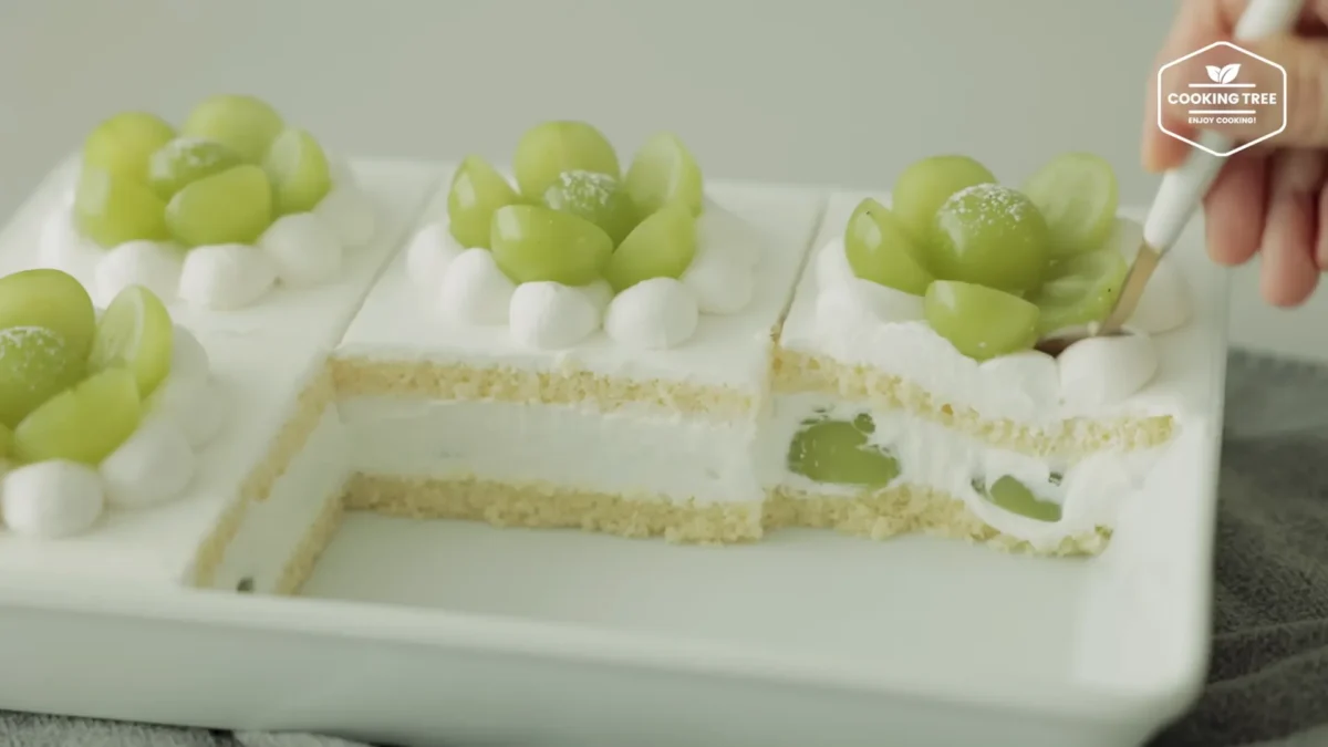 Shine Muscat Green Grape Cake Recipe