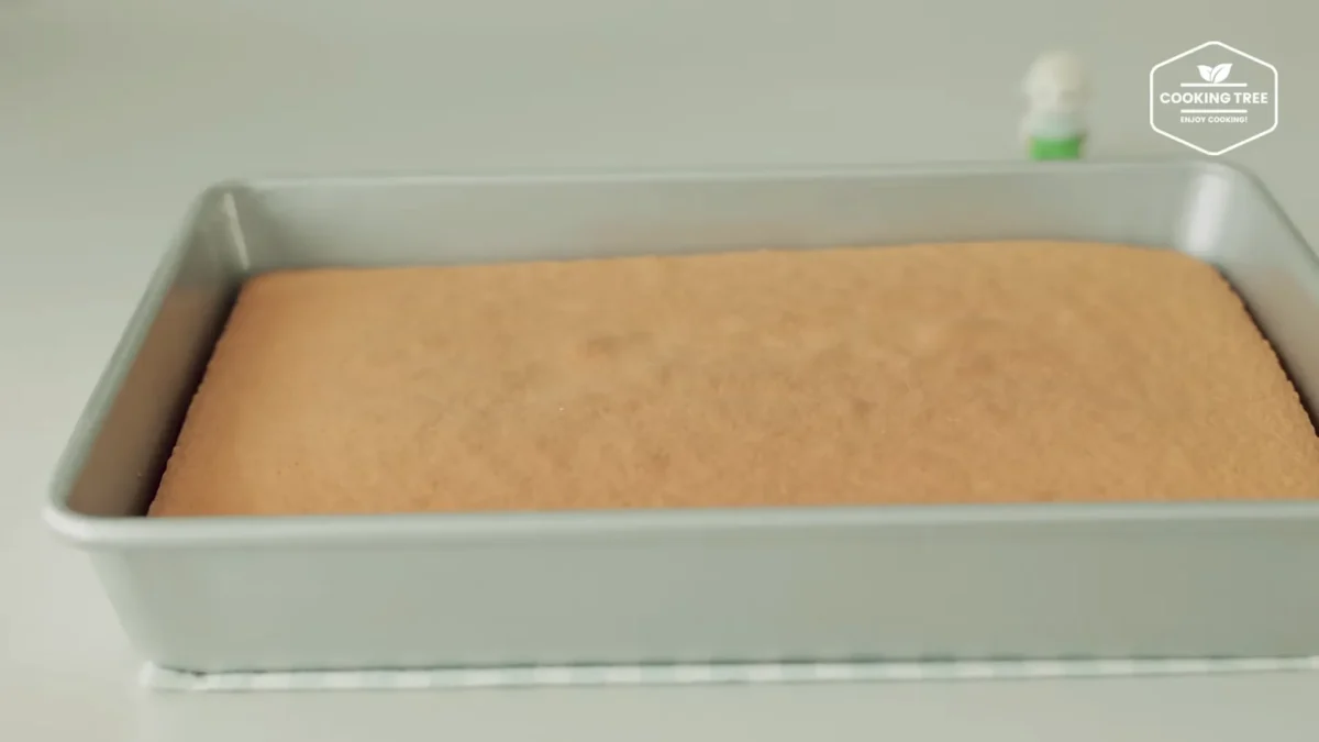 Shine Muscat Green Grape Cake Recipe