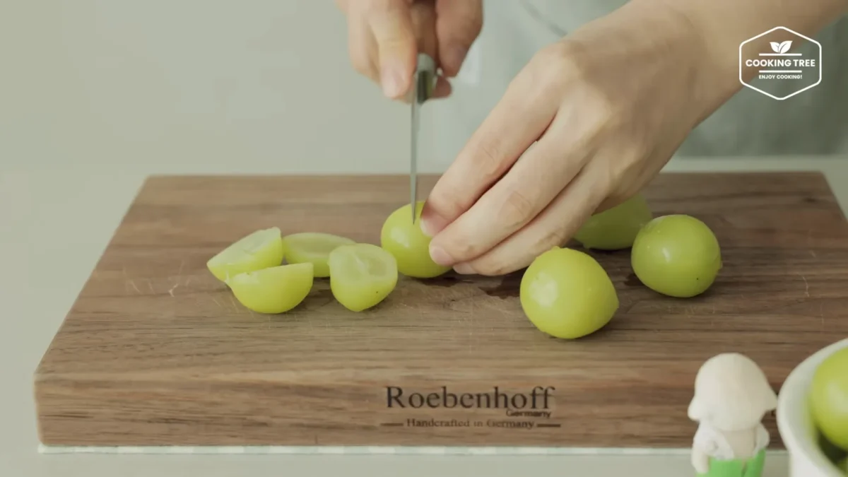 Shine Muscat Green Grape Cake Recipe