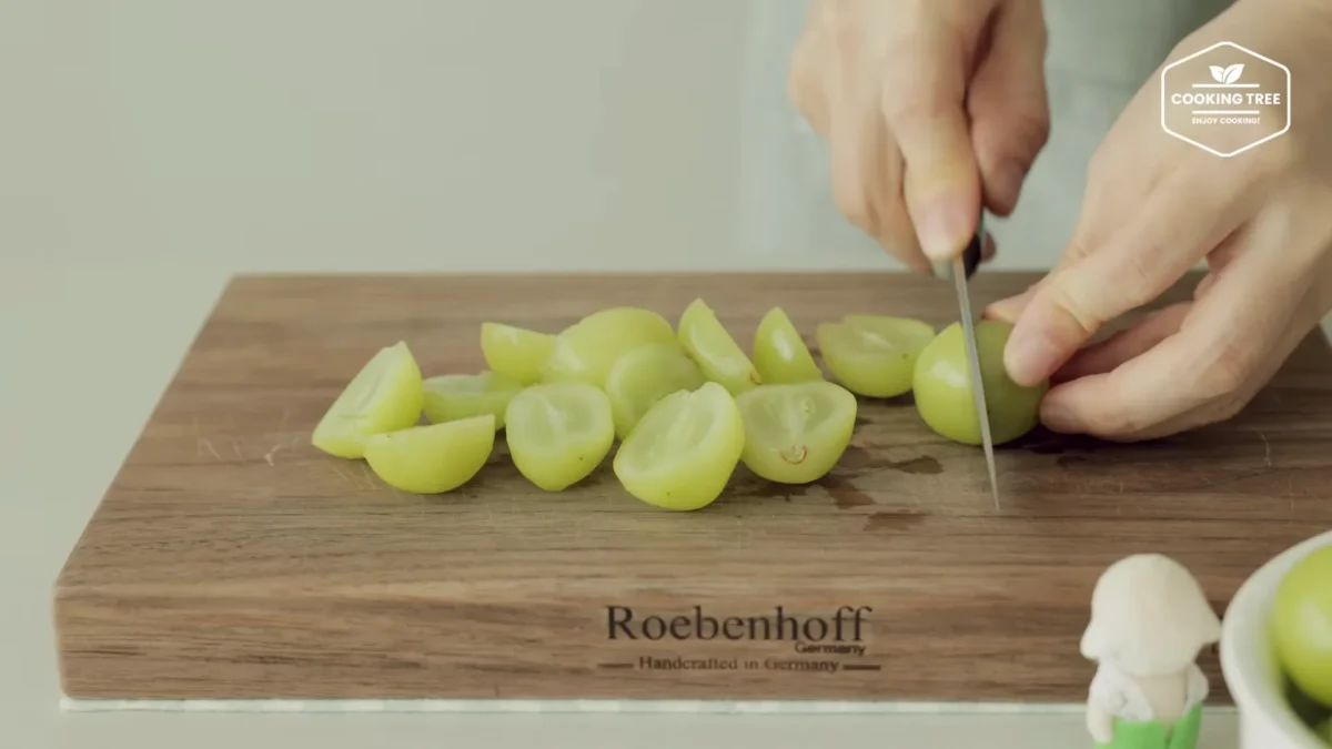 Shine Muscat Green Grape Cake Recipe