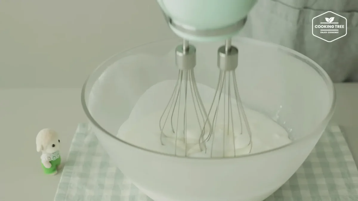 Shine Muscat Green Grape Cake Recipe