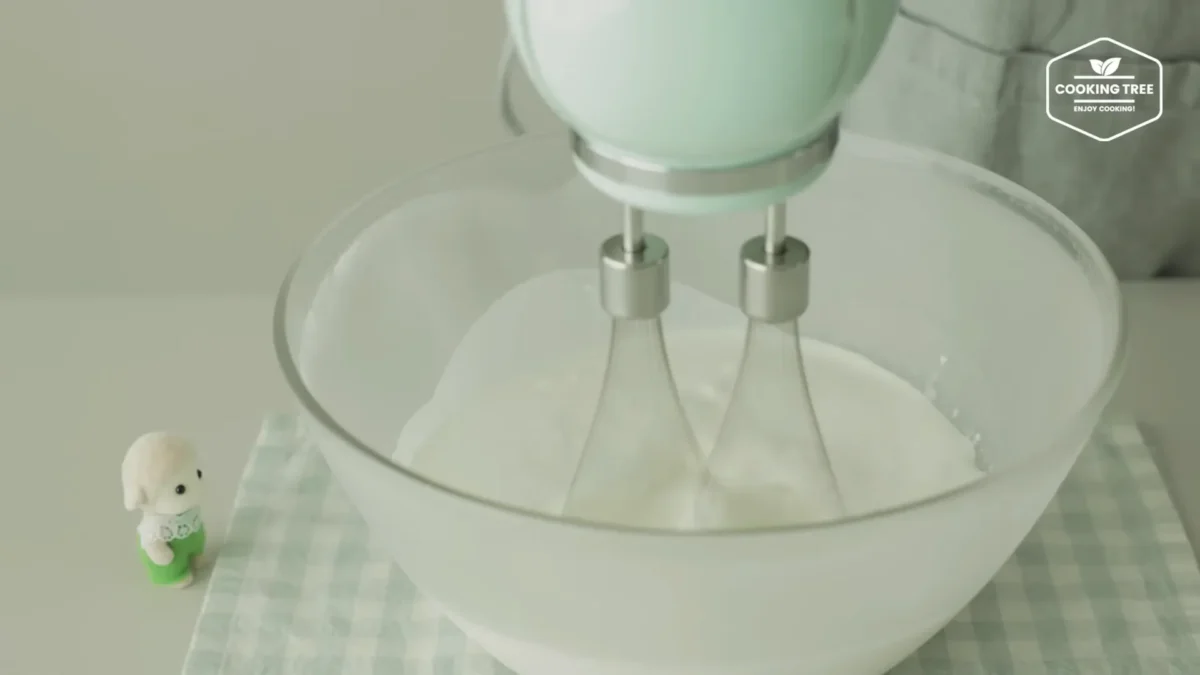 Shine Muscat Green Grape Cake Recipe