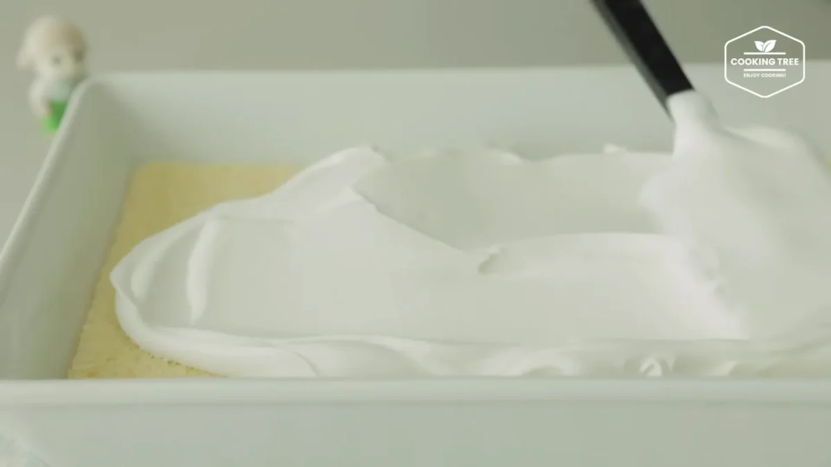 Shine Muscat Green Grape Cake Recipe