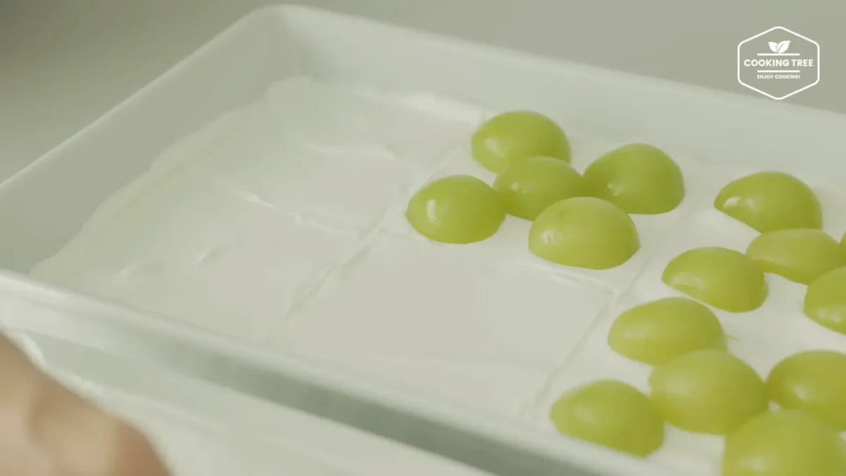 Shine Muscat Green Grape Cake Recipe