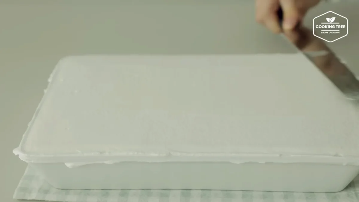 Shine Muscat Green Grape Cake Recipe