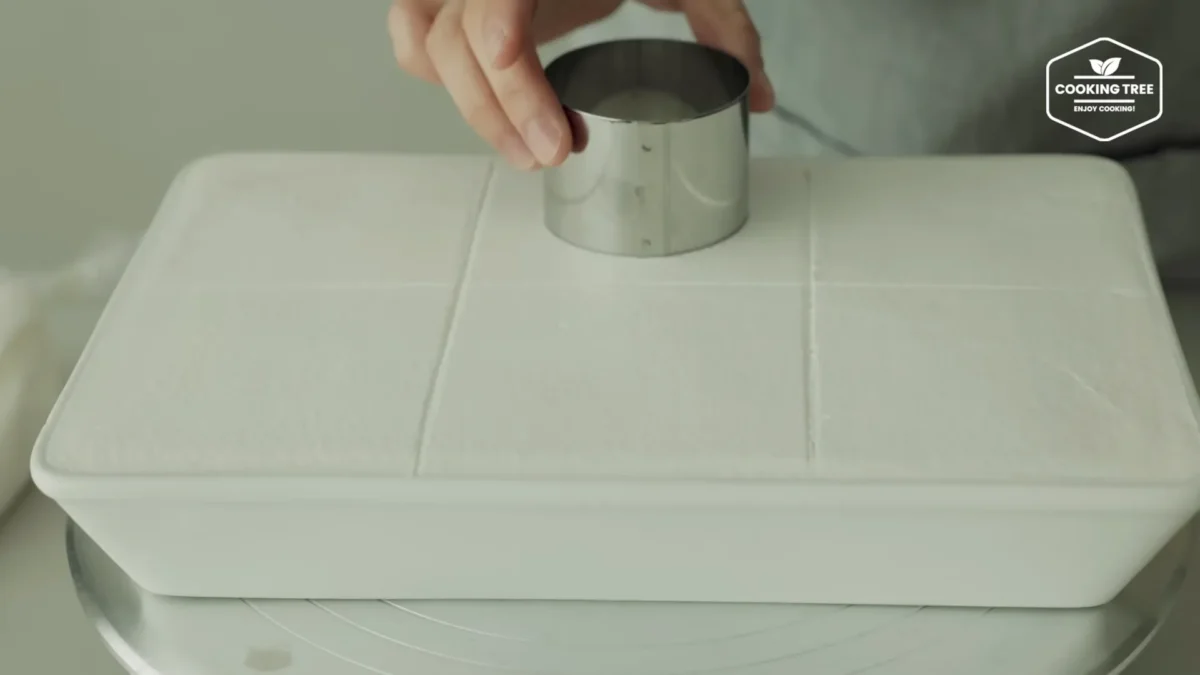 Shine Muscat Green Grape Cake Recipe