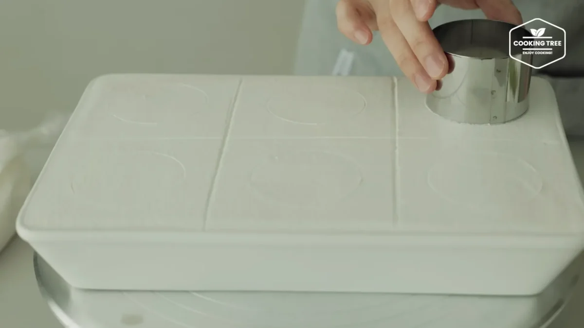 Shine Muscat Green Grape Cake Recipe