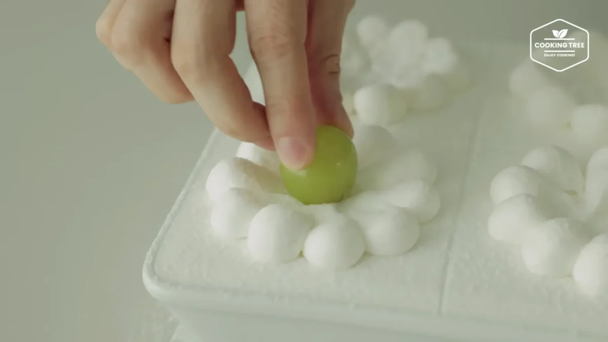 Shine Muscat Green Grape Cake Recipe