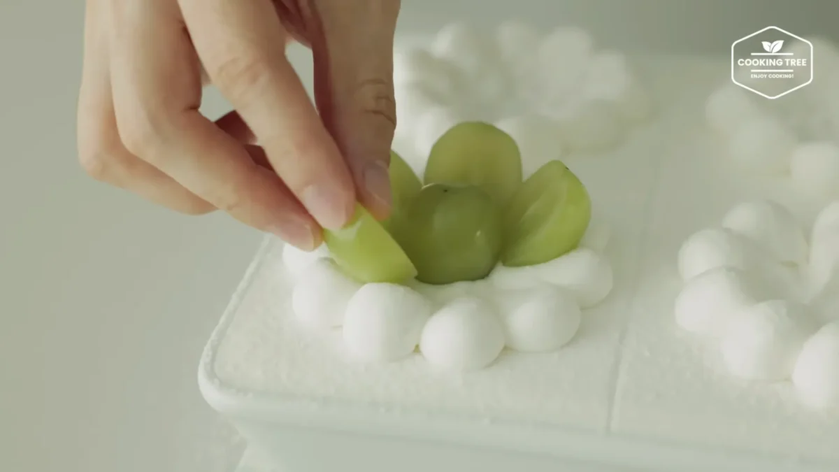 Shine Muscat Green Grape Cake Recipe