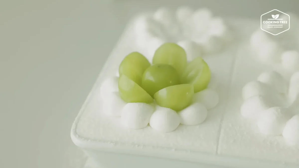 Shine Muscat Green Grape Cake Recipe