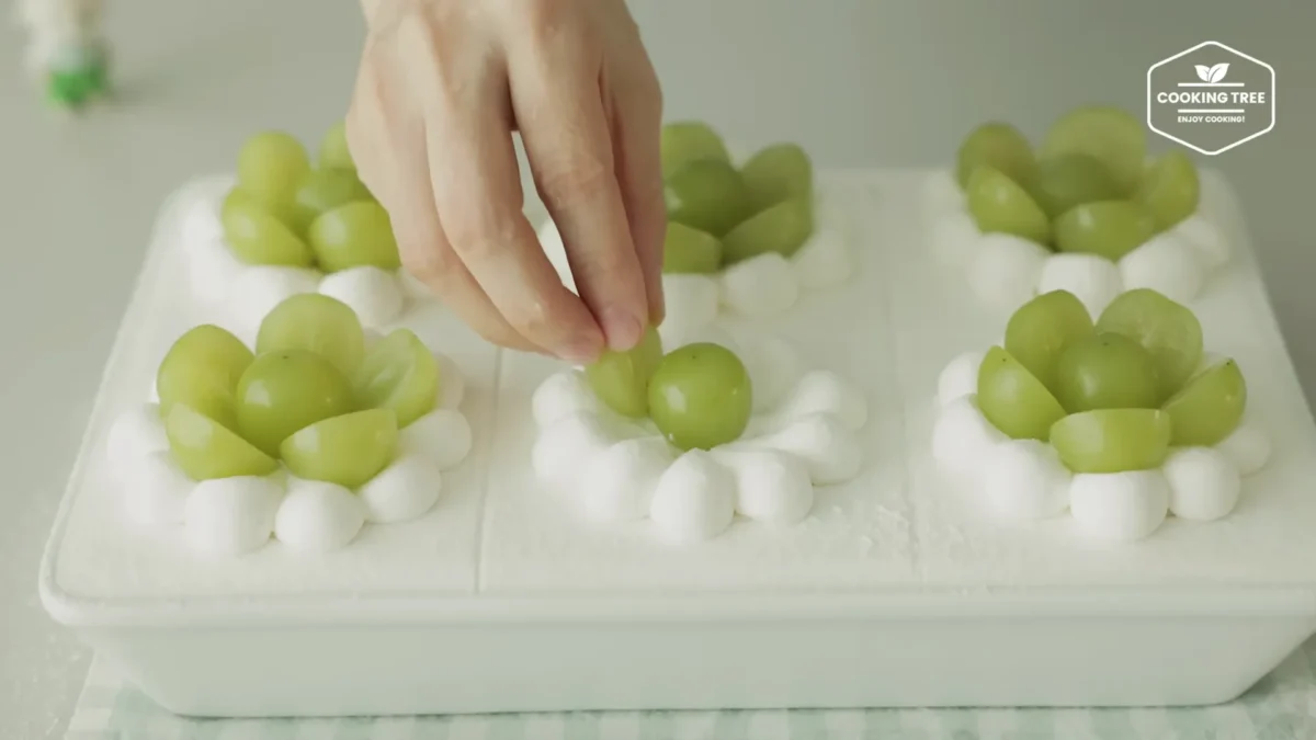Shine Muscat Green Grape Cake Recipe