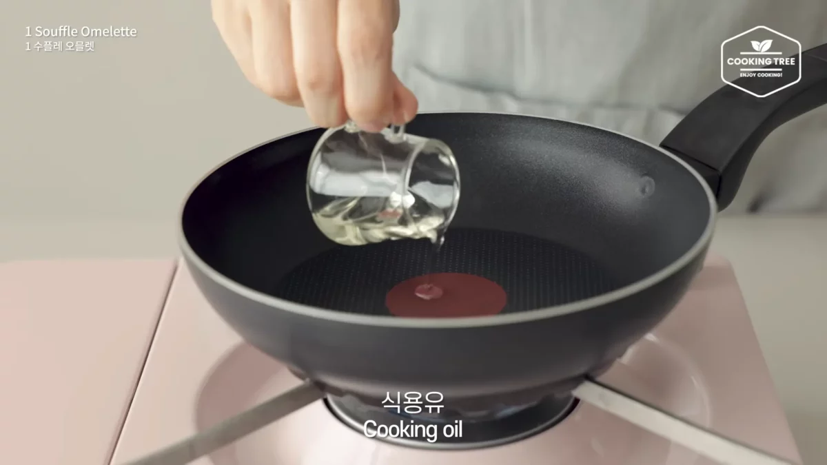 Ways to make Souffle Omelette with Eggs Easy Recipe