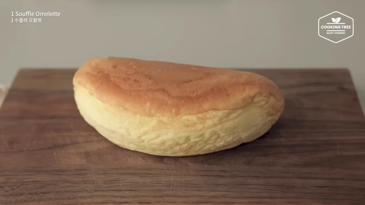 Ways to make Souffle Omelette with Eggs Easy Recipe