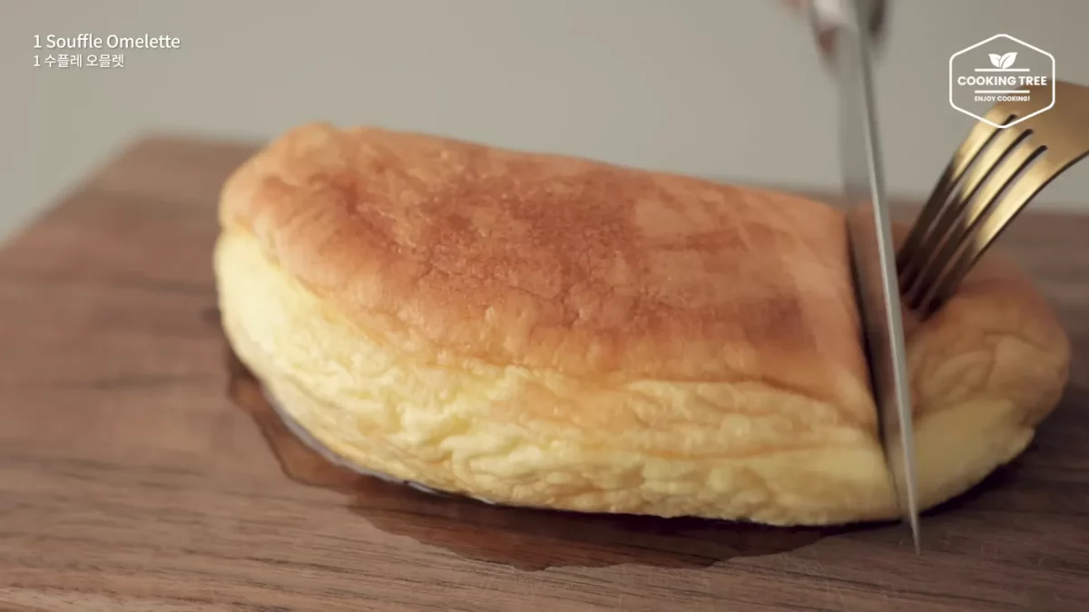 Ways to make Souffle Omelette with Eggs Easy Recipe