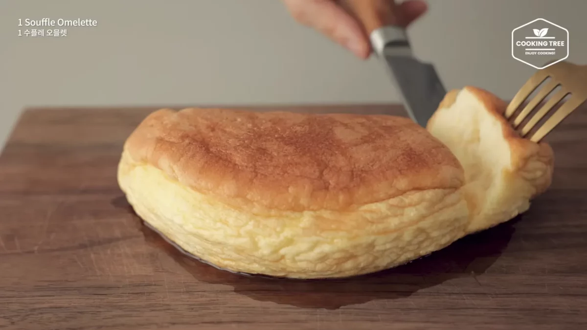 Ways to make Souffle Omelette with Eggs Easy Recipe