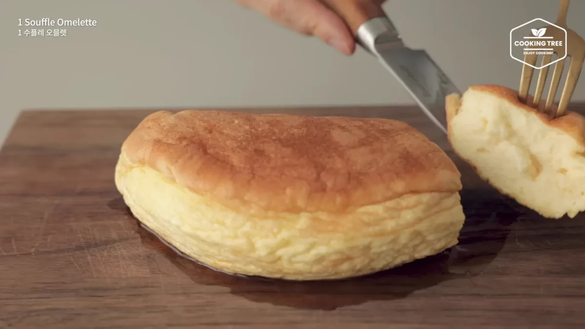 Ways to make Souffle Omelette with Eggs Easy Recipe