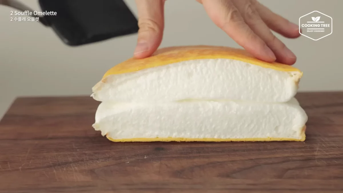 Ways to make Souffle Omelette with Eggs Easy Recipe