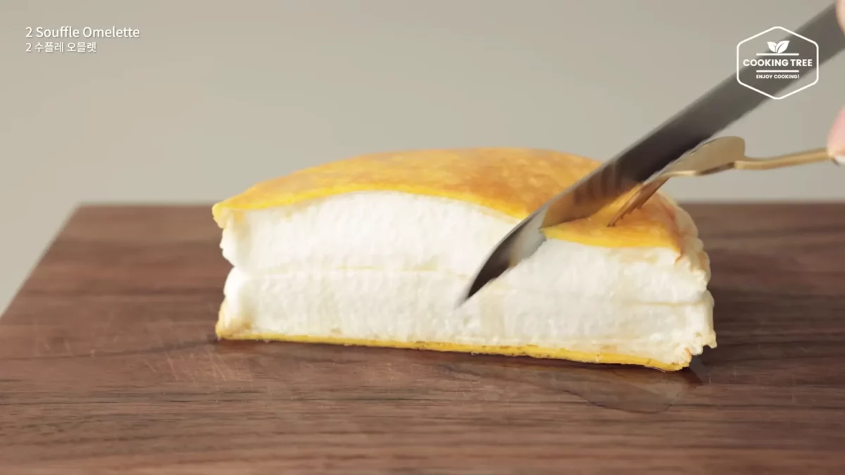 Ways to make Souffle Omelette with Eggs Easy Recipe