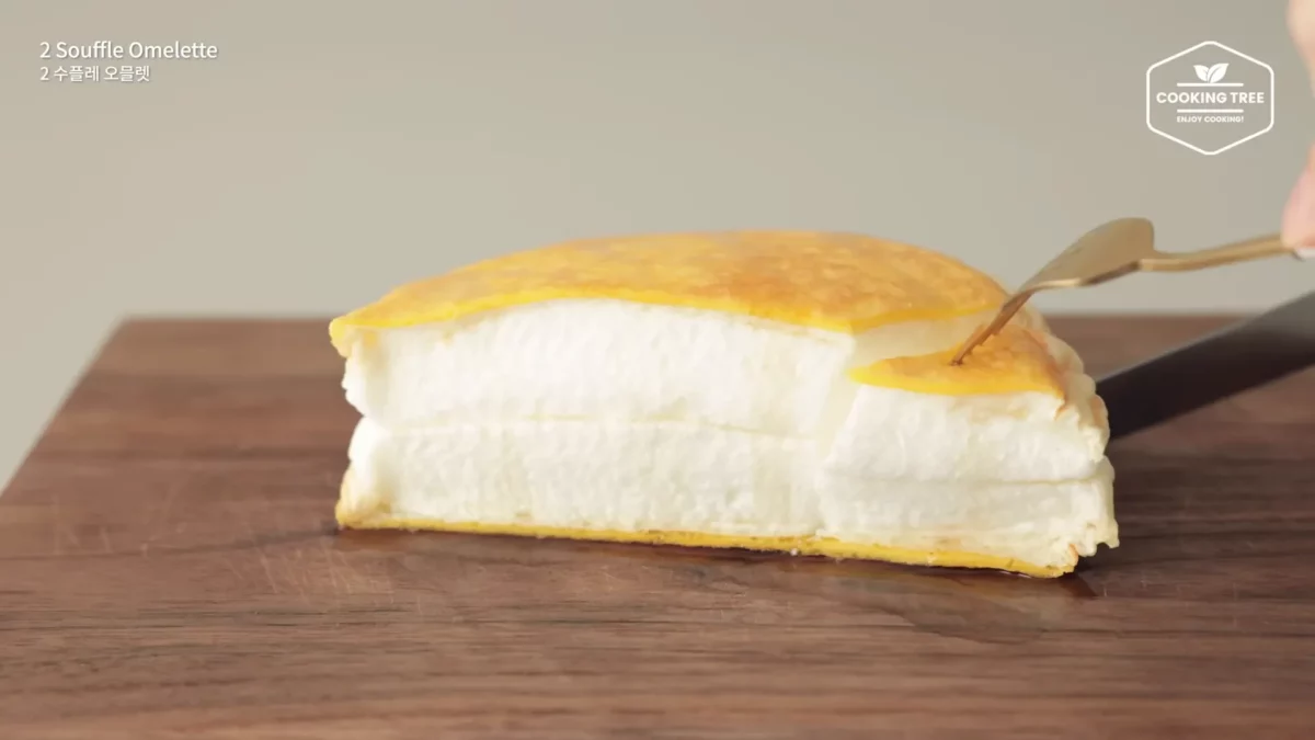 Ways to make Souffle Omelette with Eggs Easy Recipe