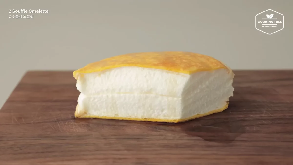 Ways to make Souffle Omelette with Eggs Easy Recipe