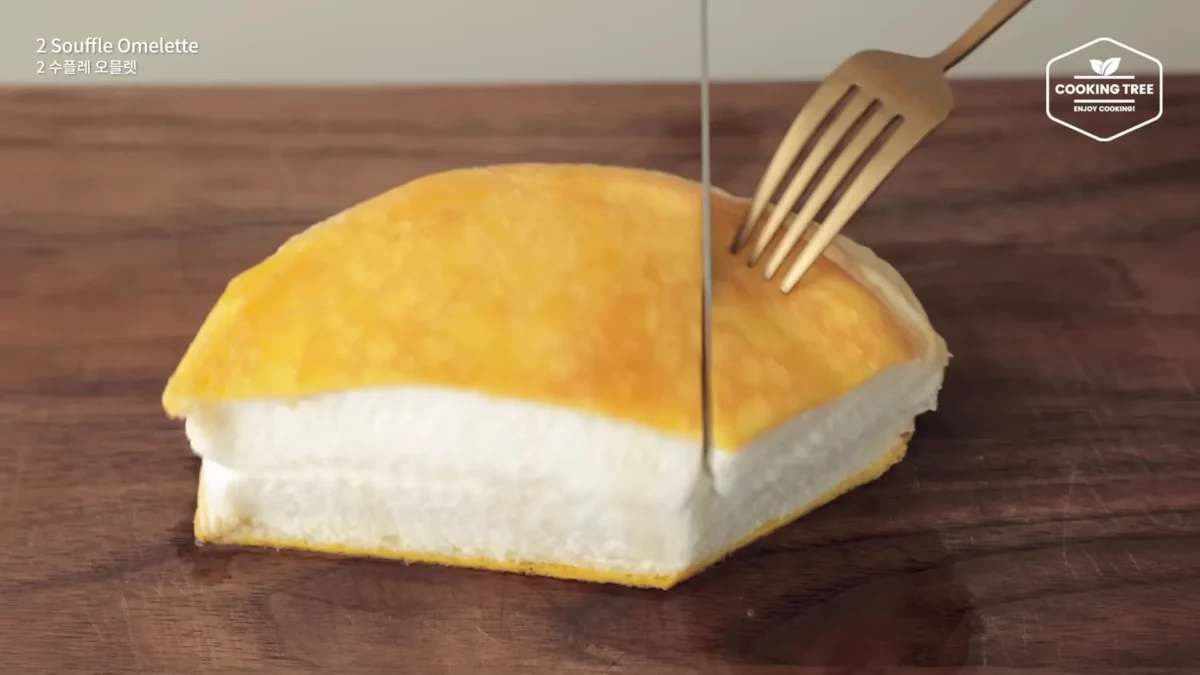 Ways to make Souffle Omelette with Eggs Easy Recipe