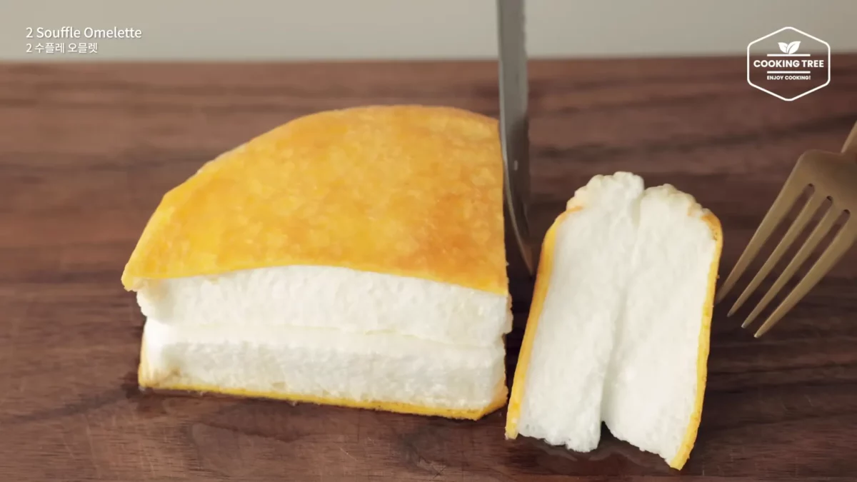 Ways to make Souffle Omelette with Eggs Easy Recipe