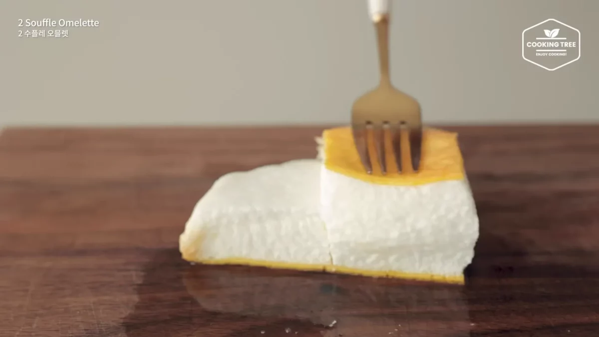 Ways to make Souffle Omelette with Eggs Easy Recipe