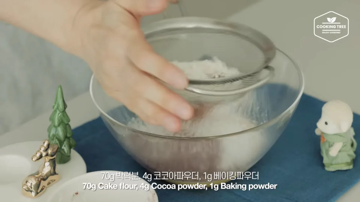 Christmas Red Velvet Chocolate Cake Recipe