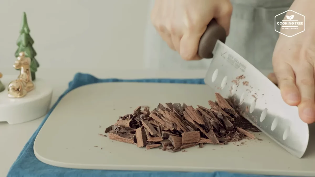 Christmas Red Velvet Chocolate Cake Recipe