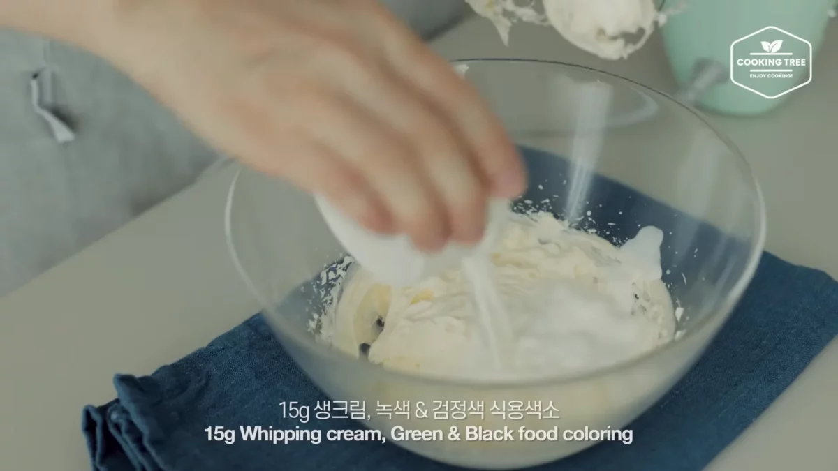 Christmas Red Velvet Chocolate Cake Recipe