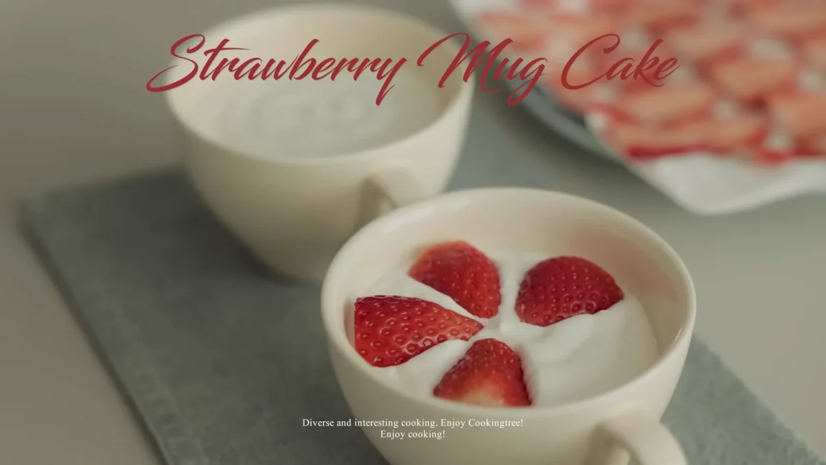 Christmas Strawberry Mug Cake Recipe